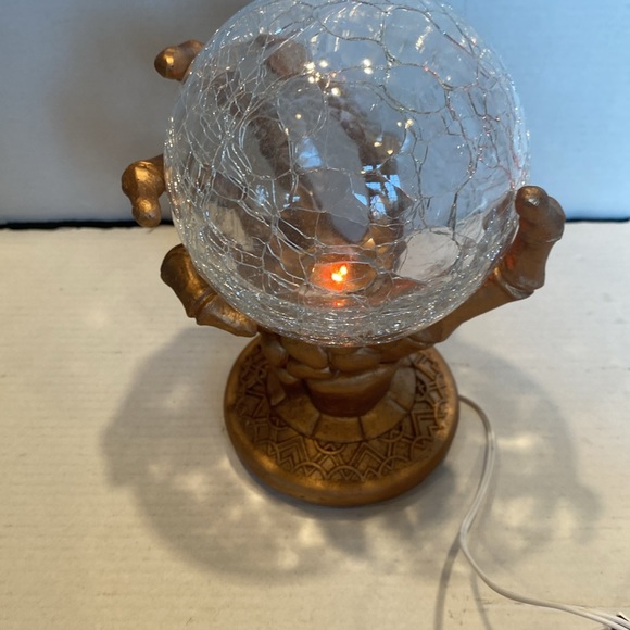 NWT & Vintage LED Lighted Glass Magic Ball in Gold Hand - Picture 8 of 11